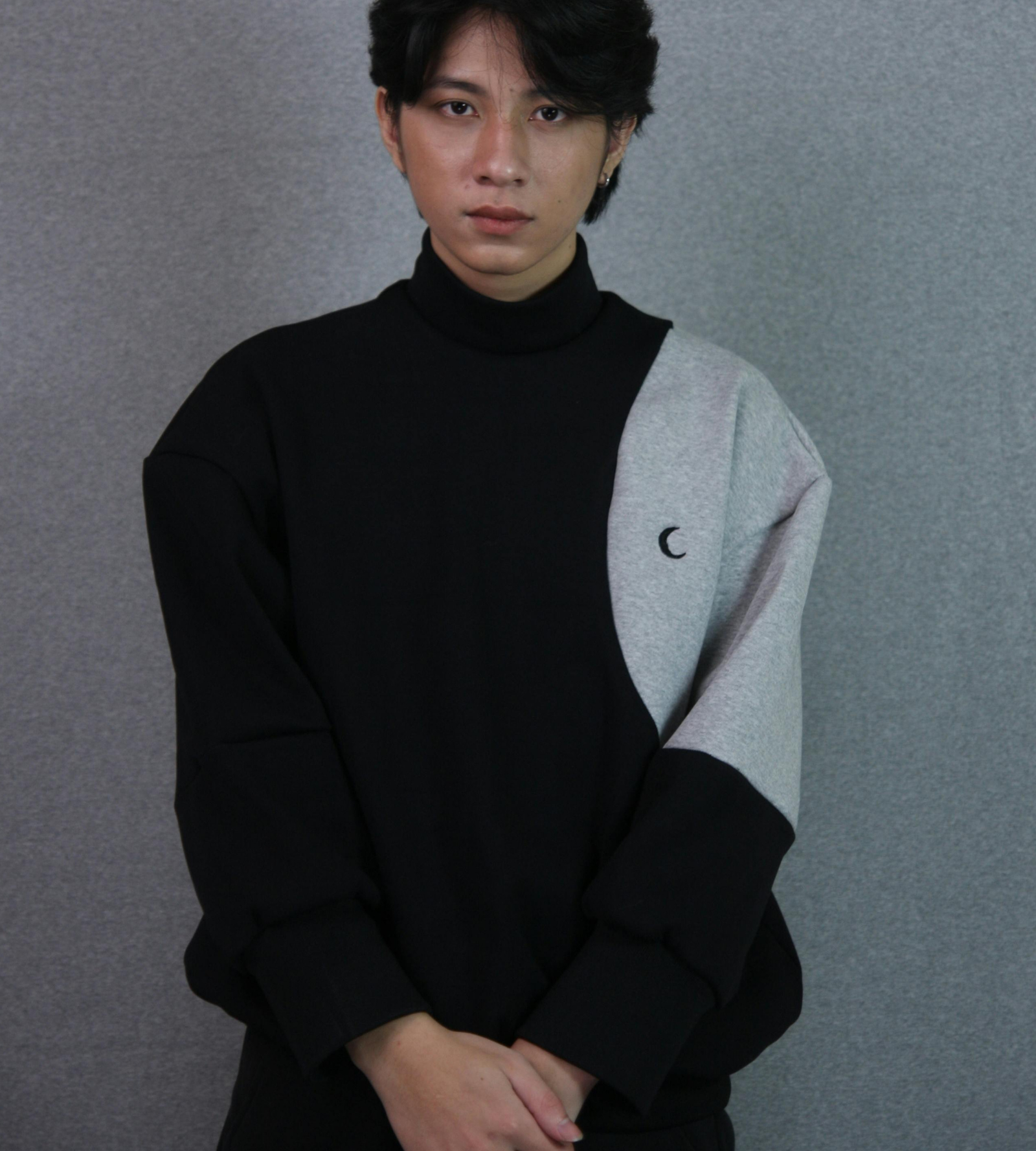 homme-sweat-gris-noir